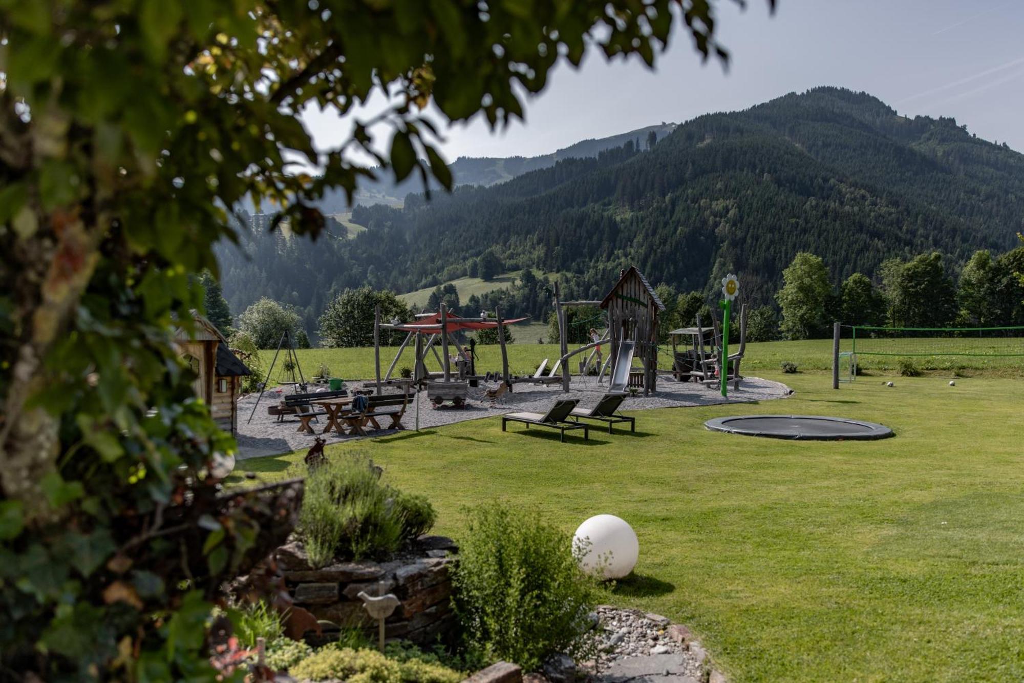 Aparthotel Biohof Ebengut Maria Alm am Steinernen Meer Zewnętrze zdjęcie
